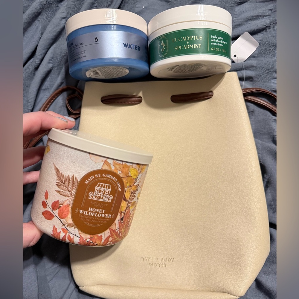 Bath & Body Works Honey Wildflower 3 wick candle & body creams & gift bag